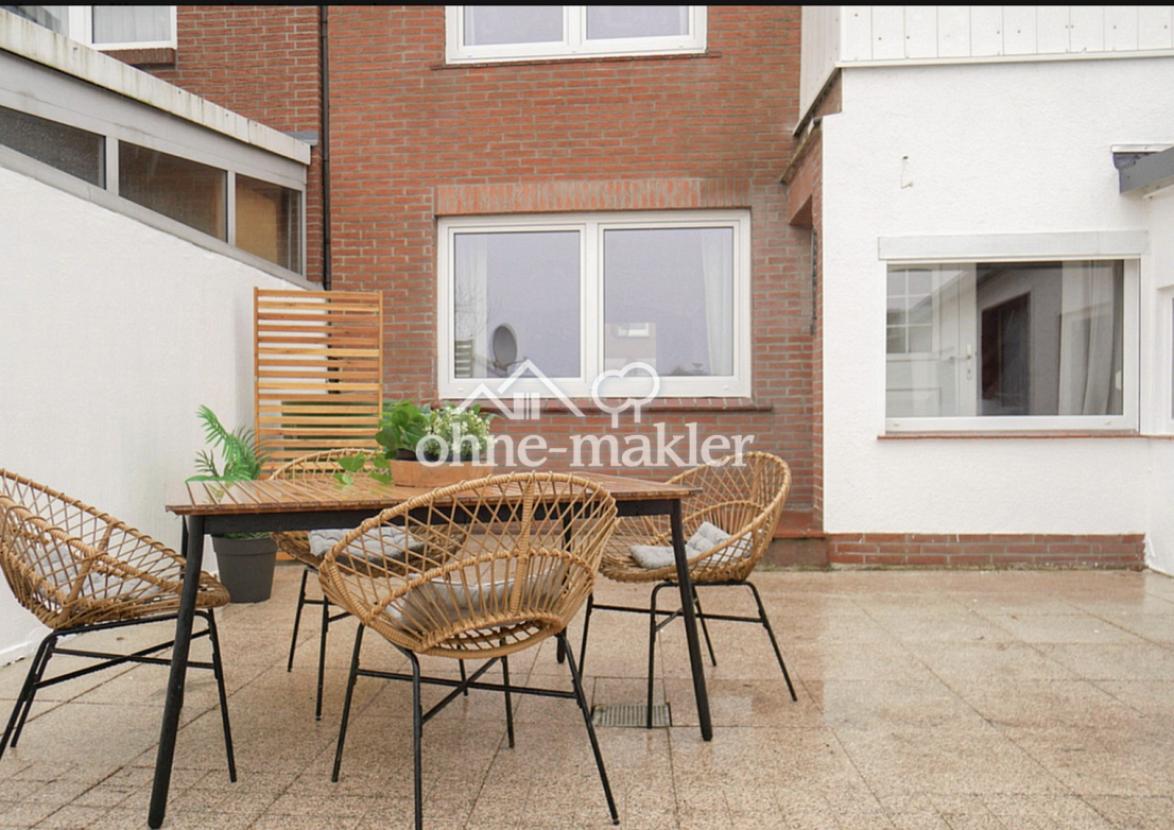 Rückansicht/ Terasse