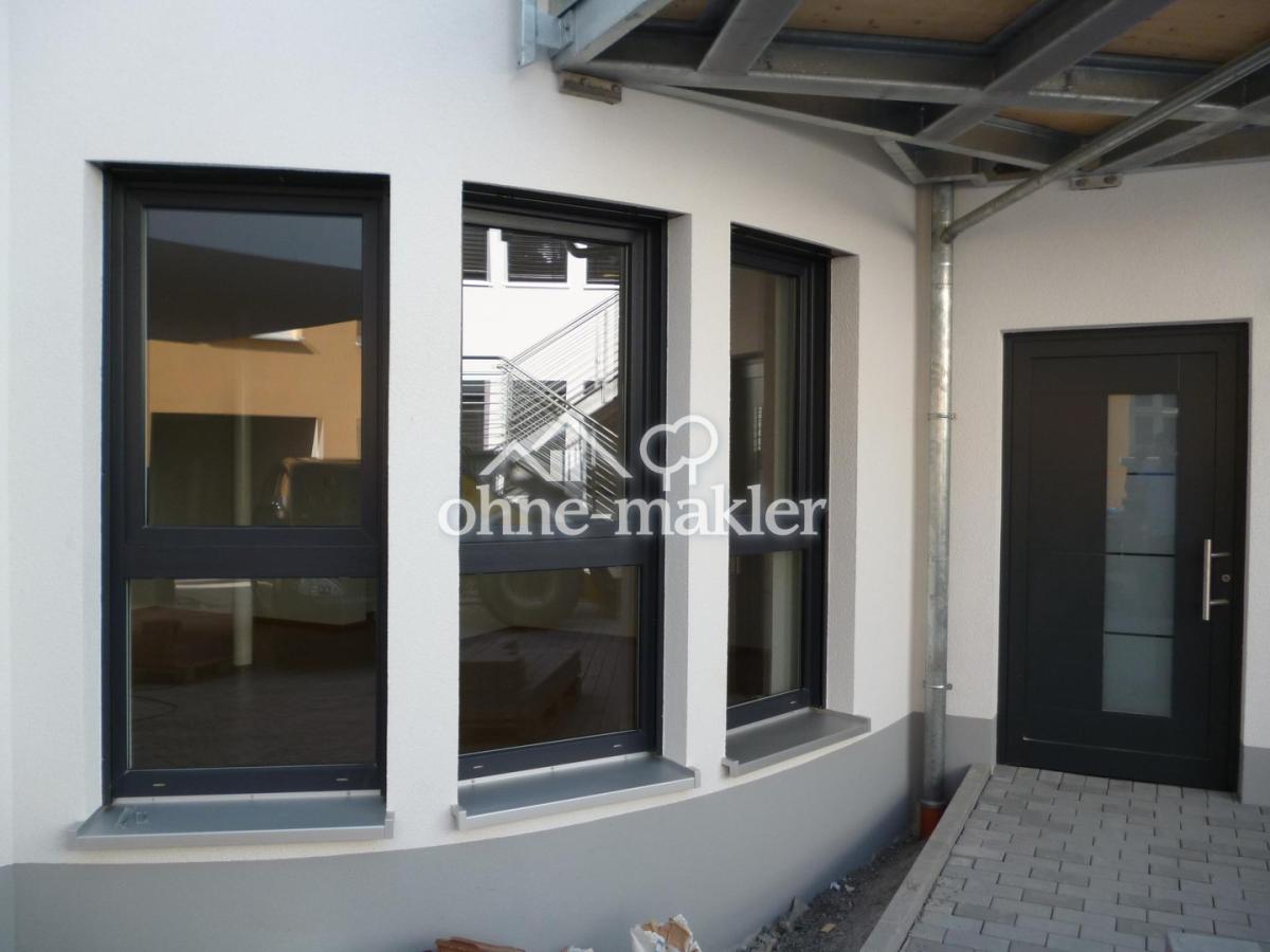 Wohnung außen und Eingang