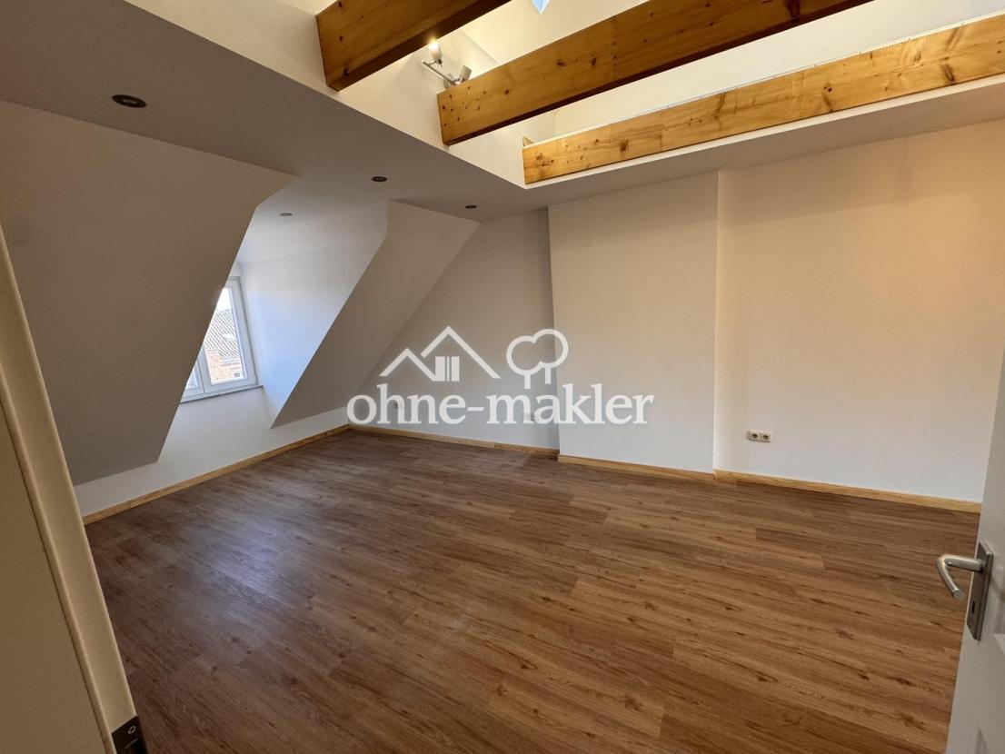 Esszimmer und Küche Bild 1