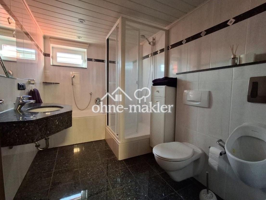 Bad Einliegerwohnung UG