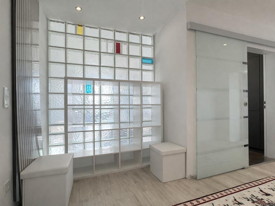 Hinter dem Essbereich