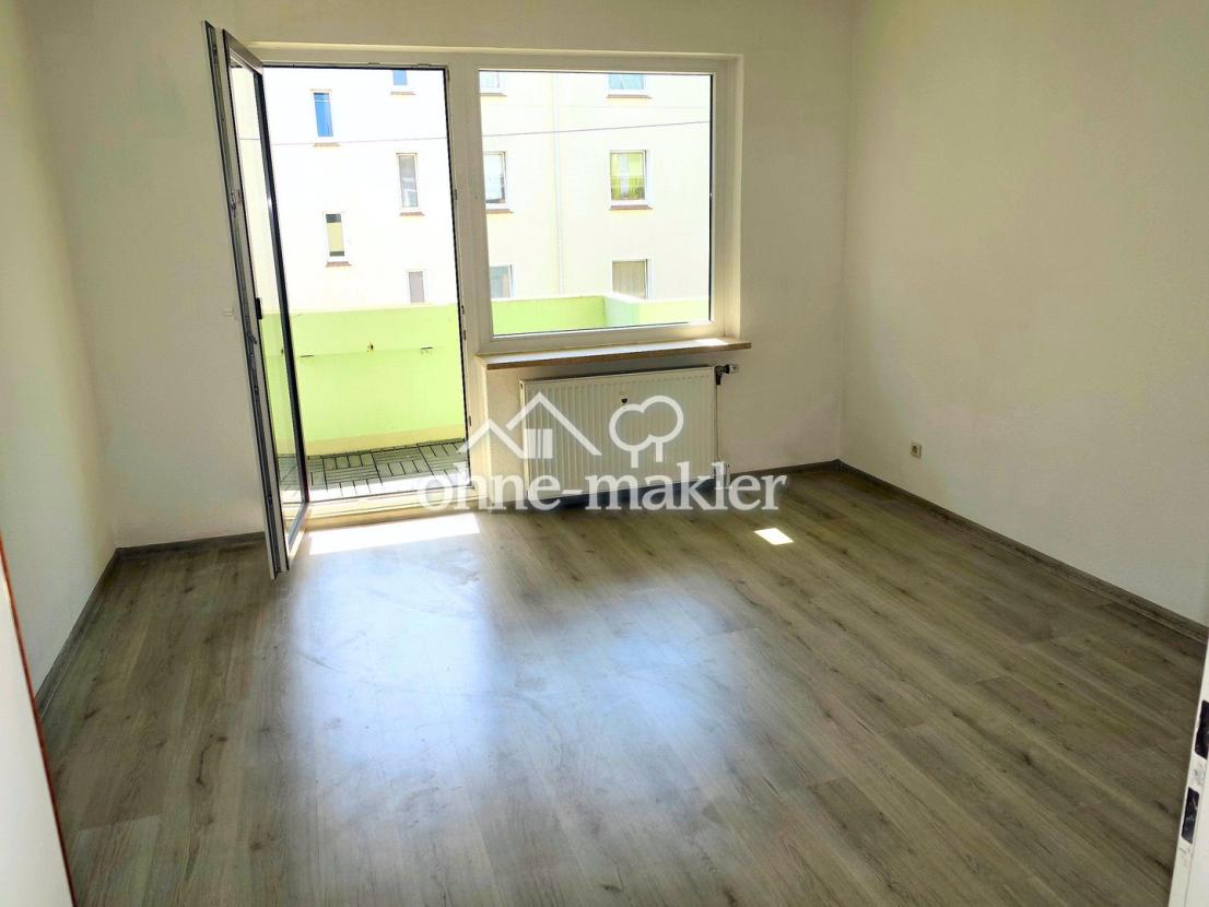 (Schlaf-)Zimmer /Wohnzimmer