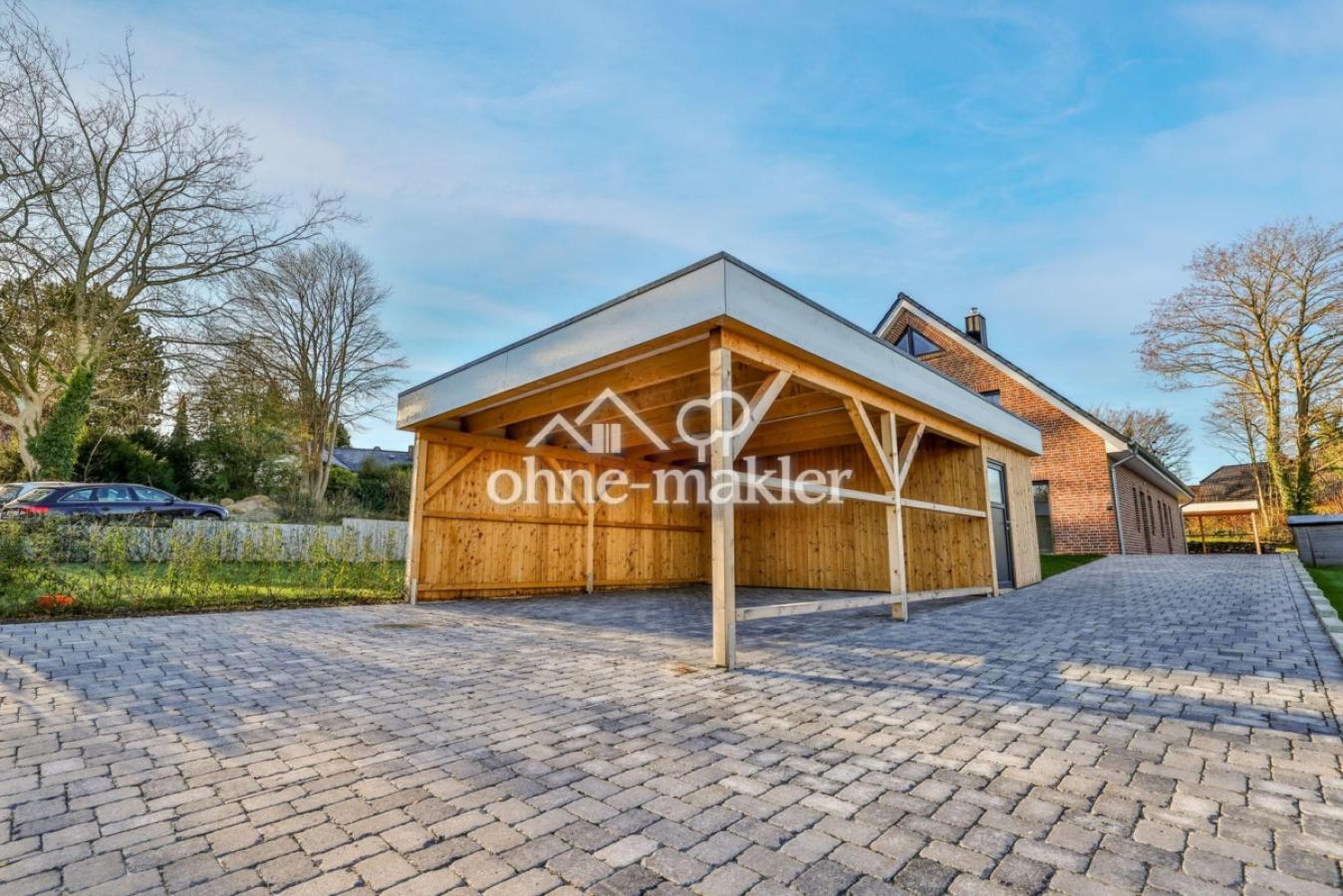 Carport vorderes Haus