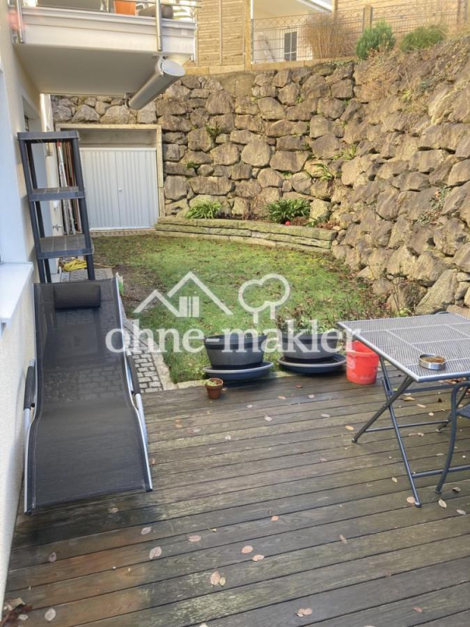 Südl. Terrasse mit Garten