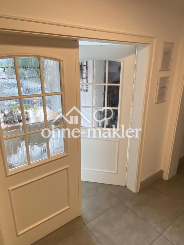 Tür in den Essbereich