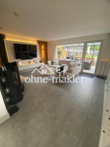 WZ mit Blick in den Garten