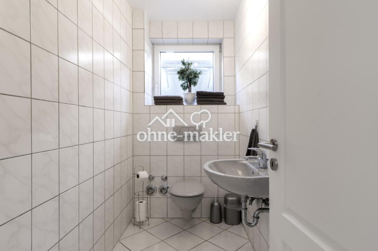 Gäste oder 2 WC mit Wschbecken