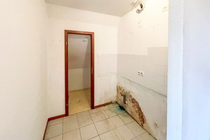 Kochnische_mit_Vorratskammer