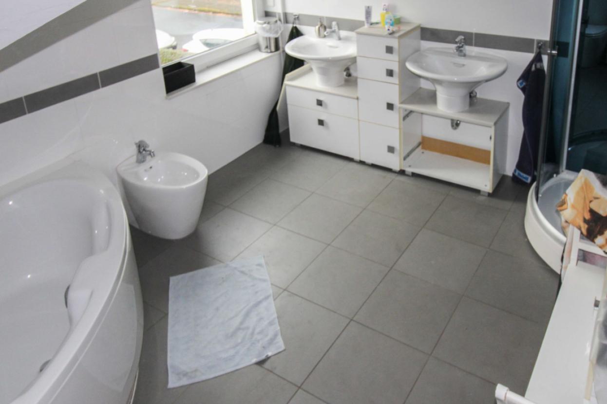 Badezimmer_1_OG
