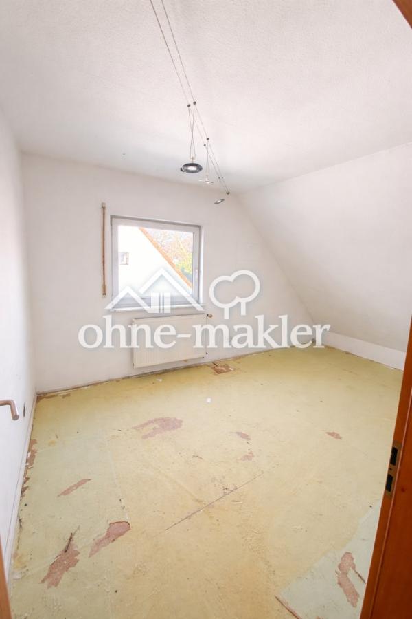 Mittleres Schlafzimmer 2.OG