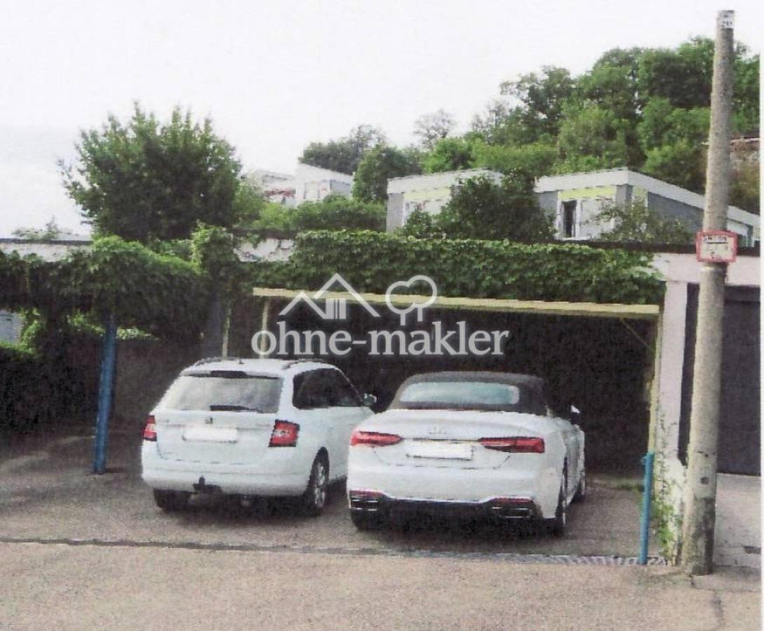 Garage mit Stellenplätzen