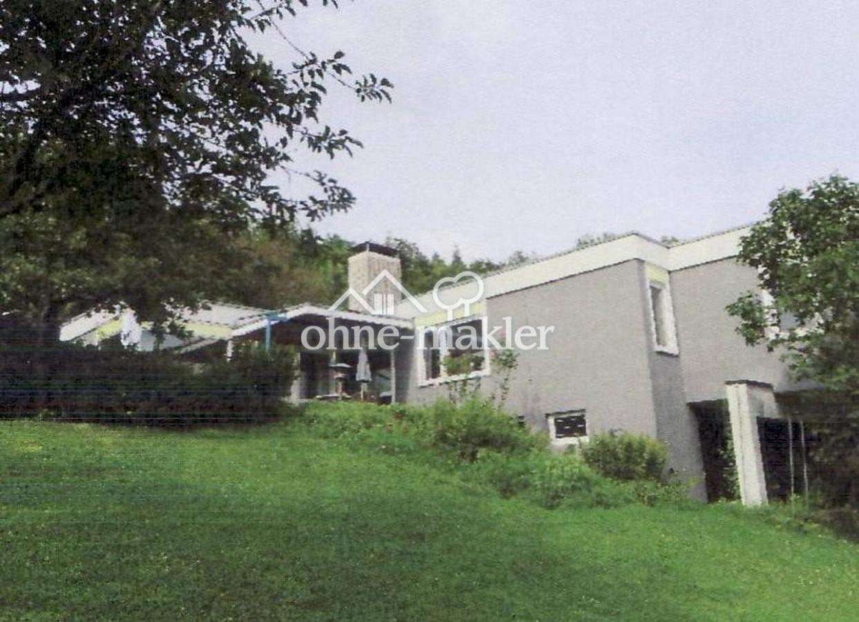 Blick vom Garten aufs Haus