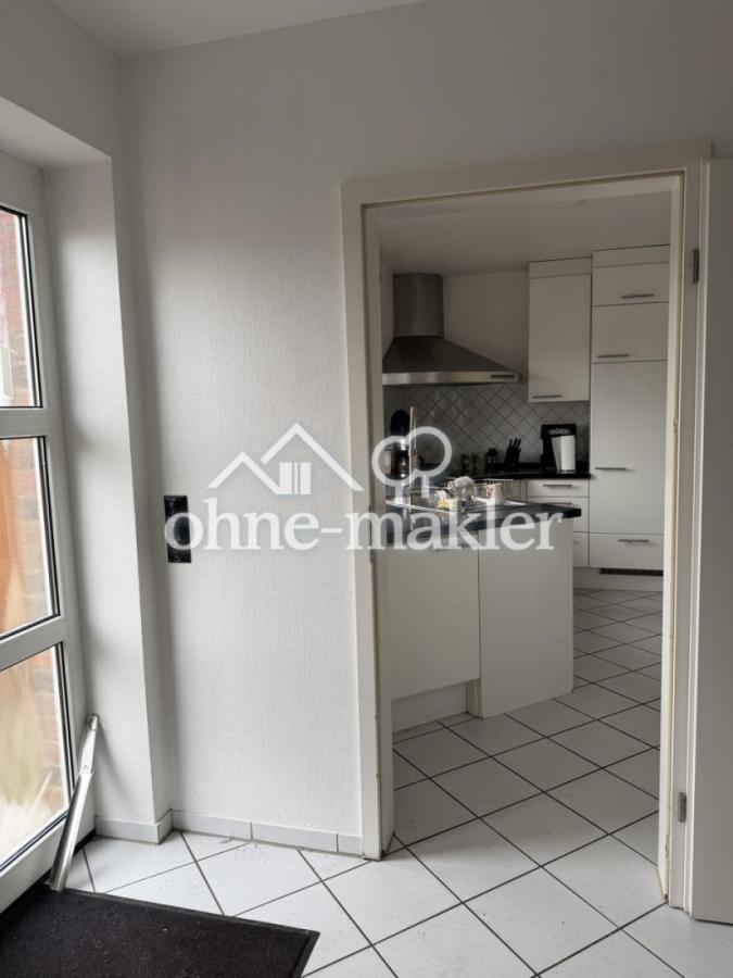 Eingang mit Blick in die Küche