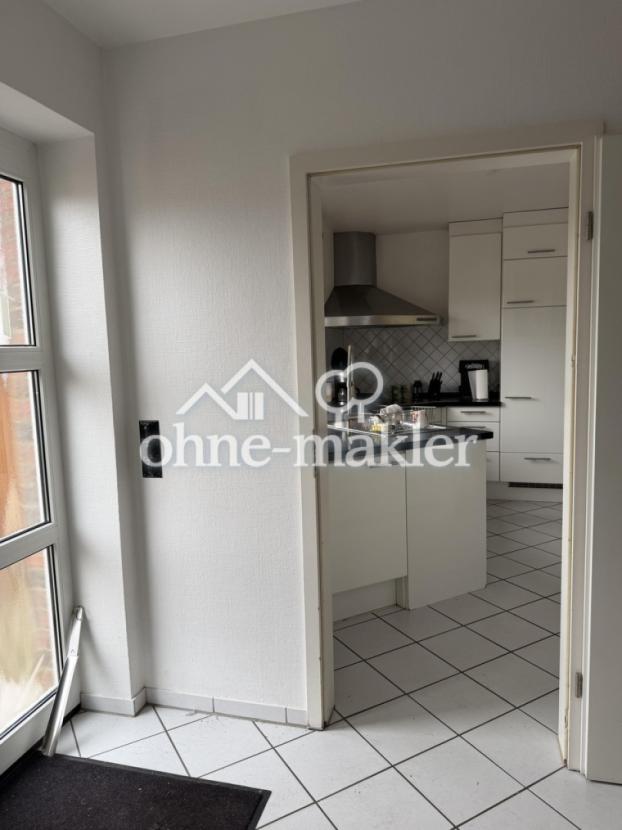 Eingang mit Blick in die Küche