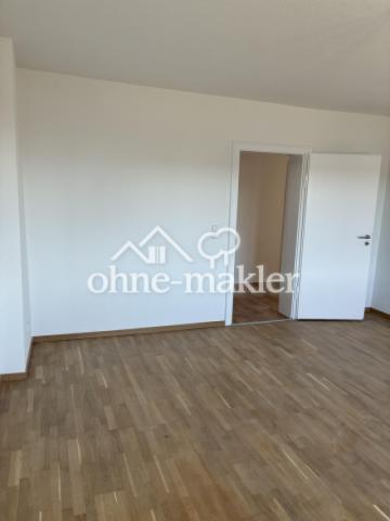 Wohnzimmer mit Parkett