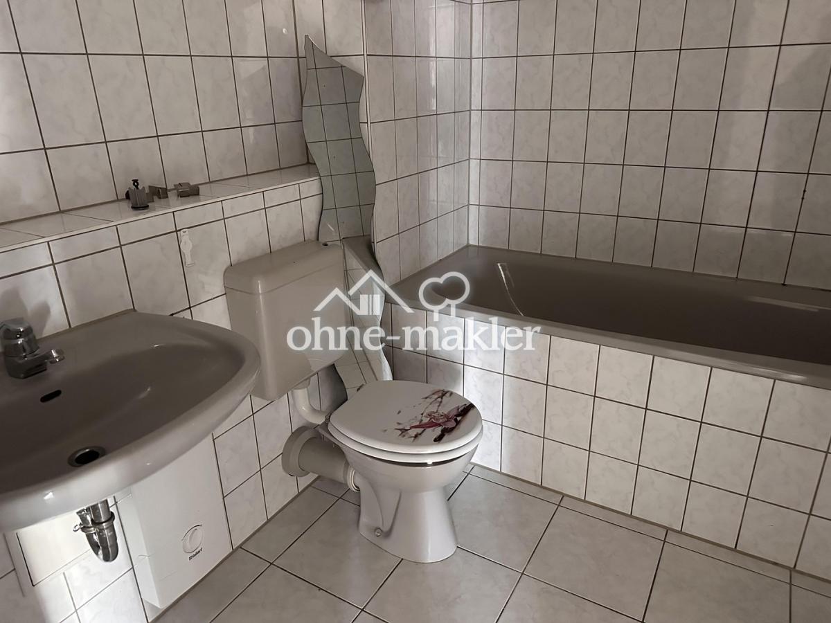 Badezimmer mit Badewanne