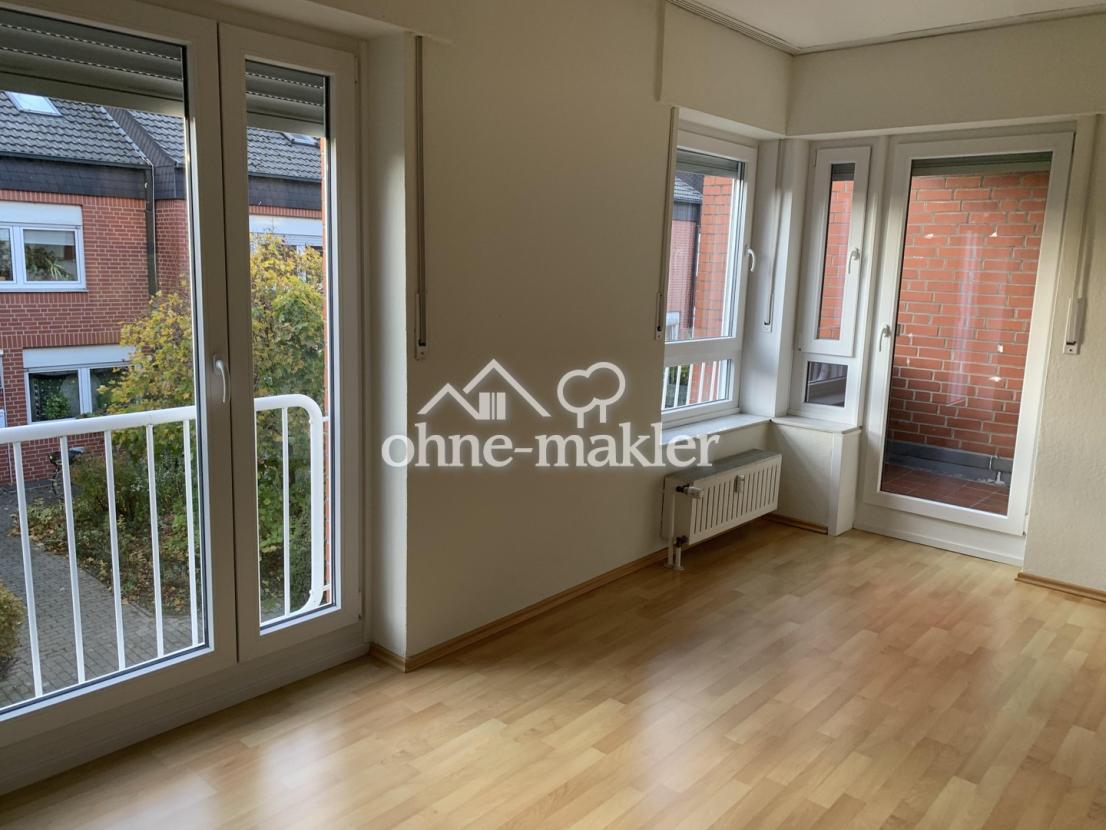 Wohn- und Essbereich mit Balko