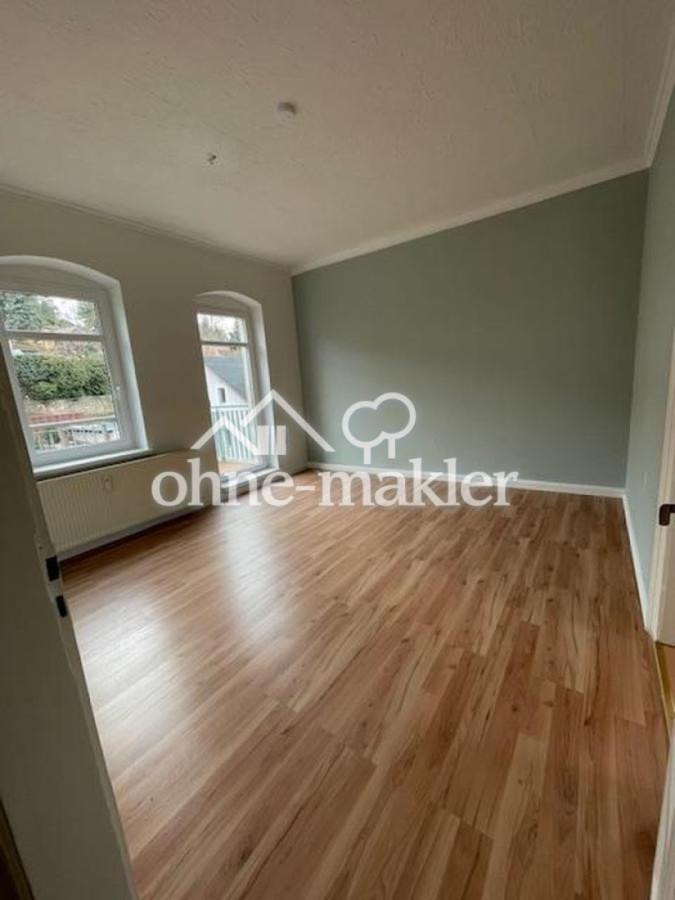 Zimmer mit Balkon rechts