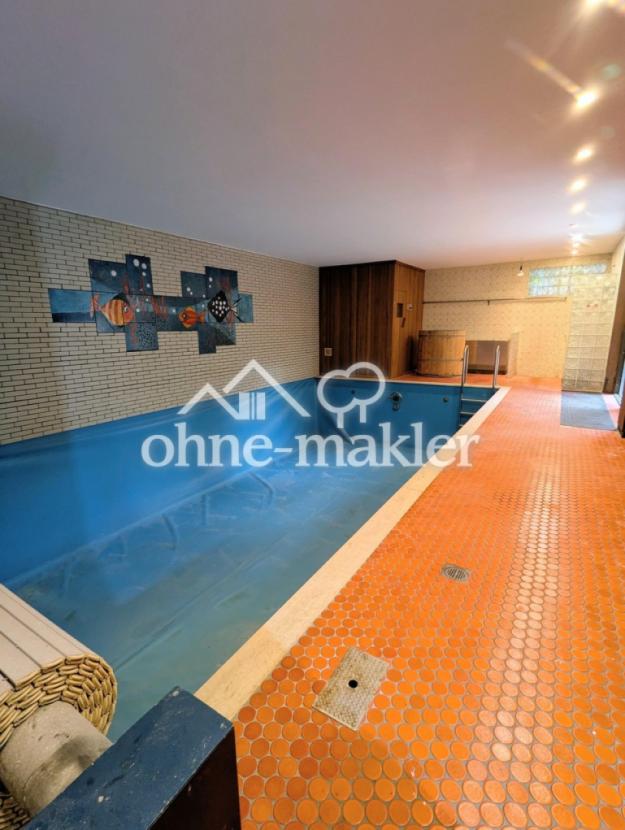 Schwimmbad und Sauna