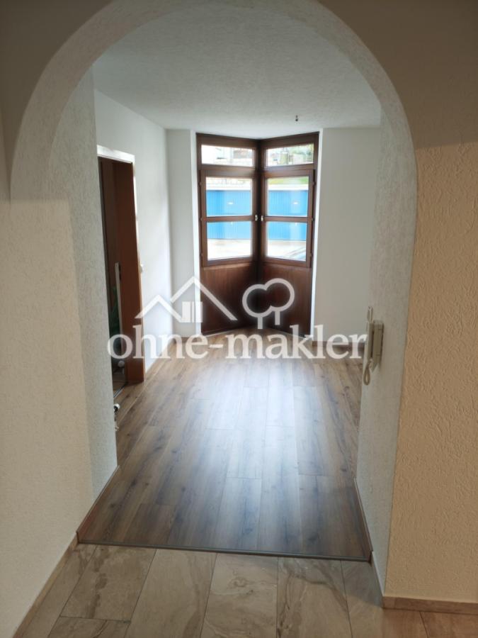 Blick ins Wohnzimmer 