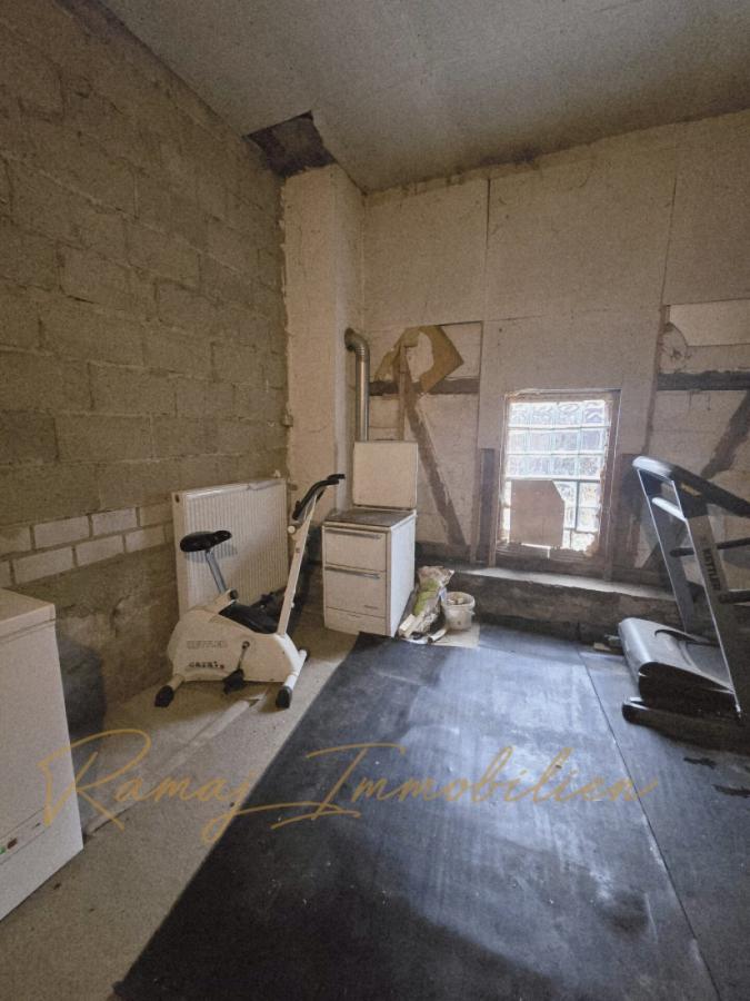 cd12135f-d5d5-4fad-a6dc-0dd01b523194