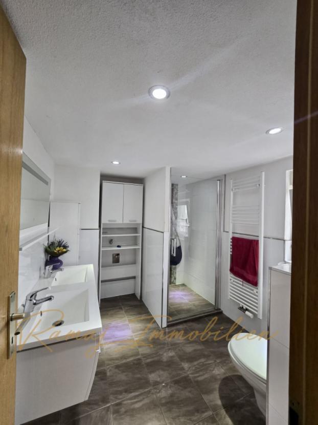 9d5699cd-744d-48eb-b449-9cc1c716f4e8