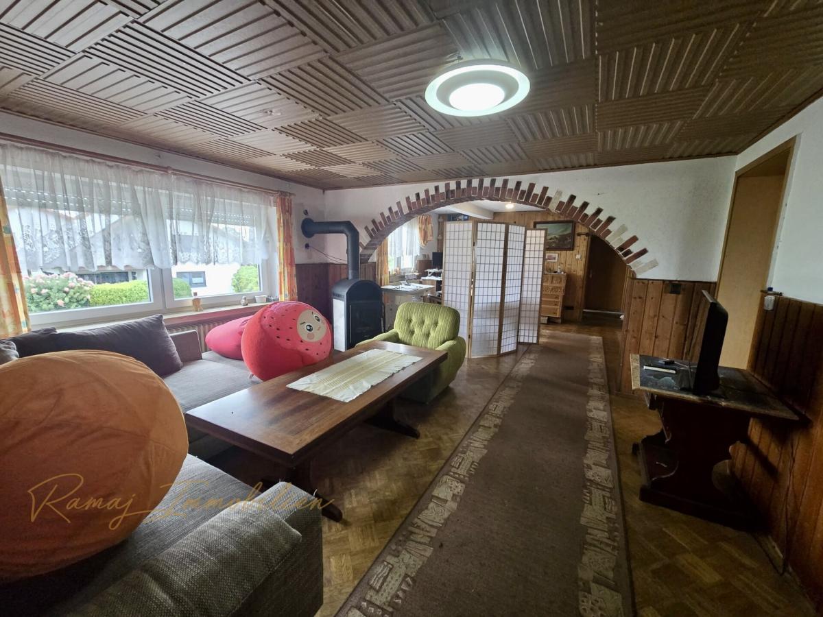 193ef24a-0fb9-42f5-9f8b-4d9c6a6f1311