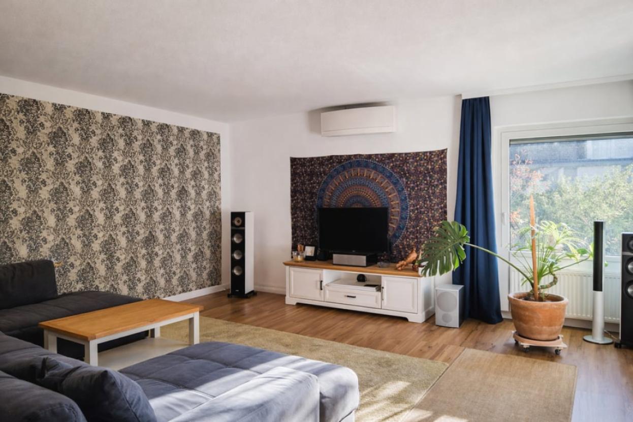 6. Wohnzimmeransicht 2