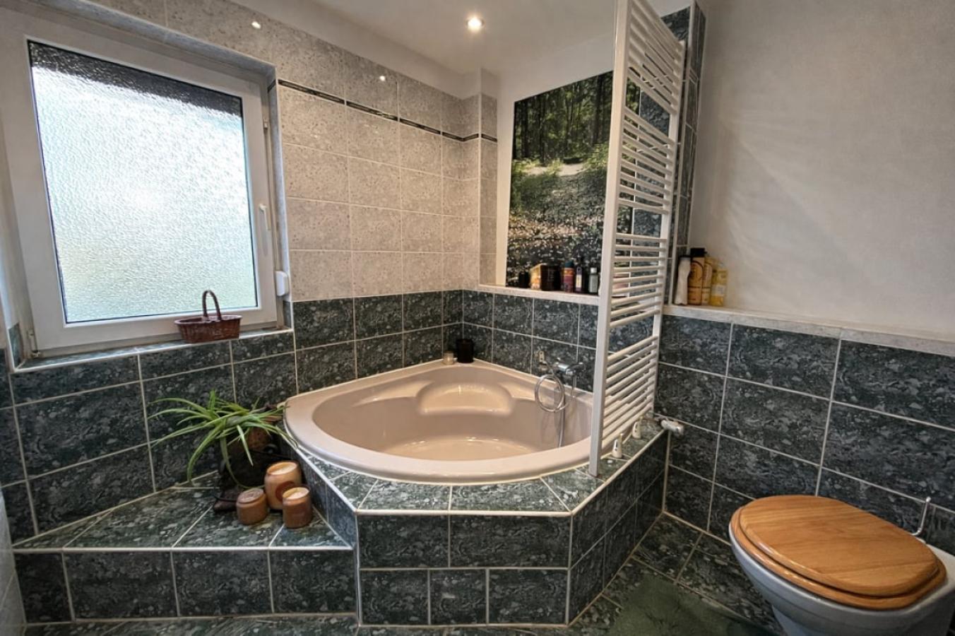 15. Badezimmeransicht 1