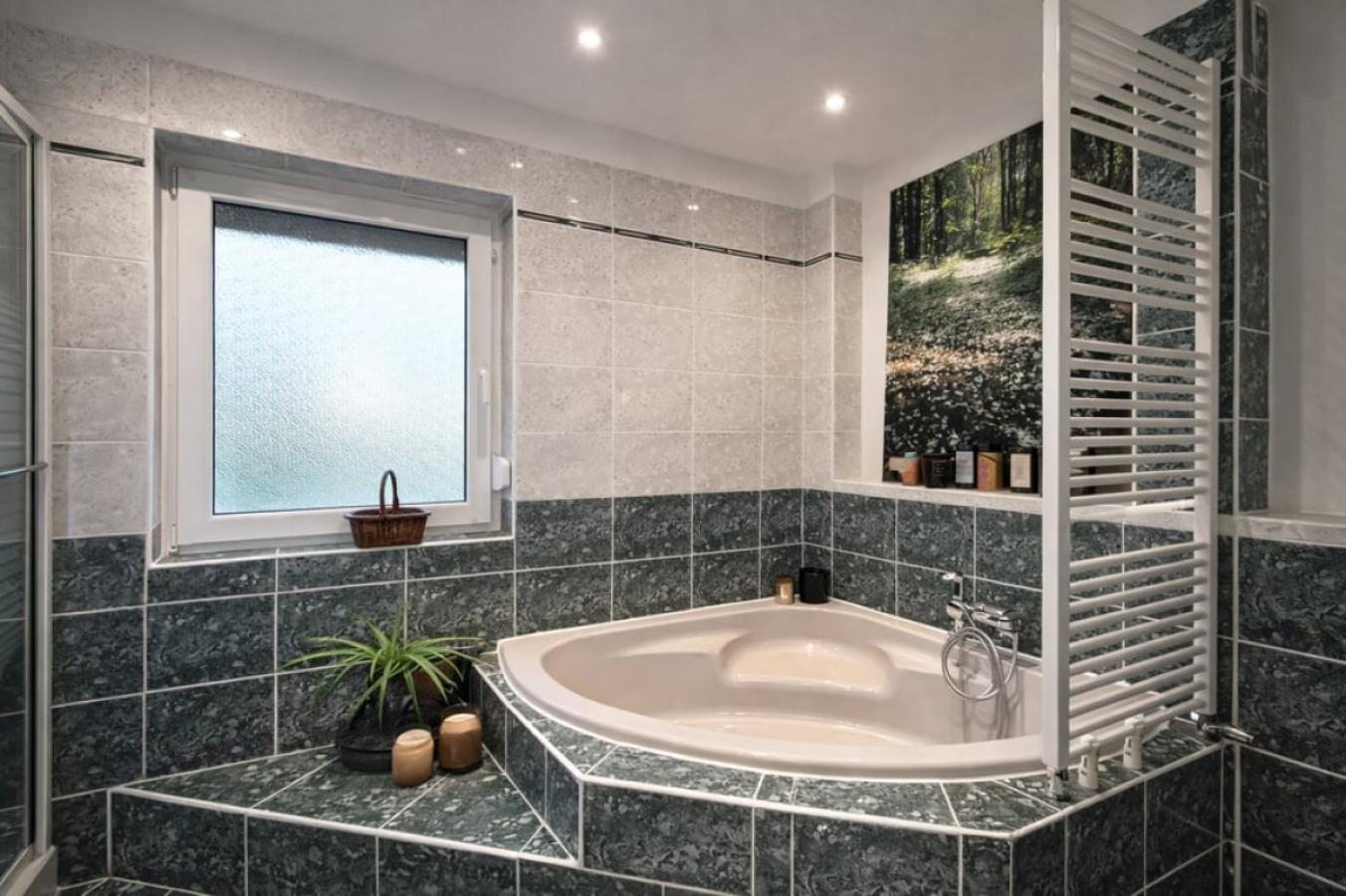 16. Badezimmeransicht 2