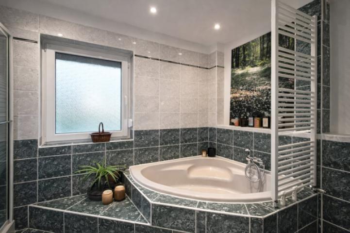 16. Badezimmeransicht 2