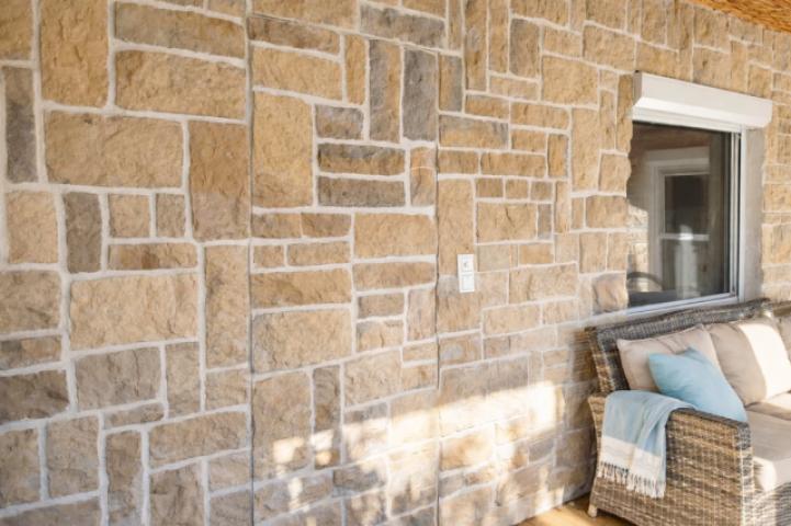 18. Zugang Garage u. Schuppen