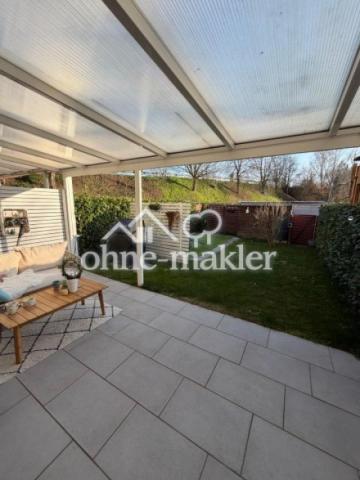 Blick vom Haus in den Garten