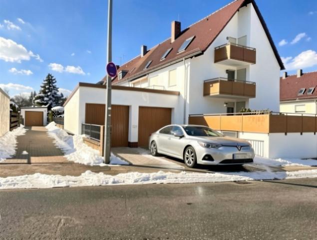 Garagen und Stellplätze - (KI generiert)