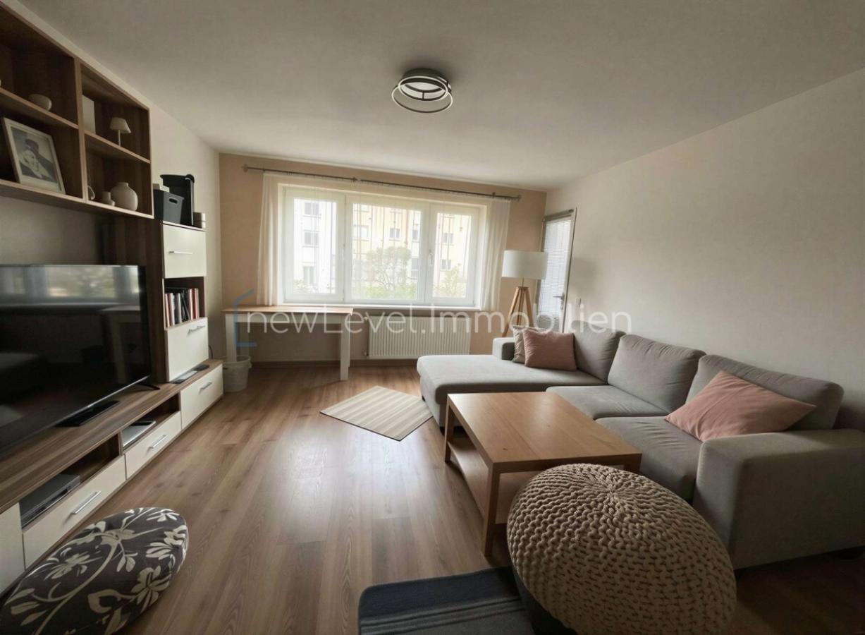 Wohnzimmer - (KI-opt.)