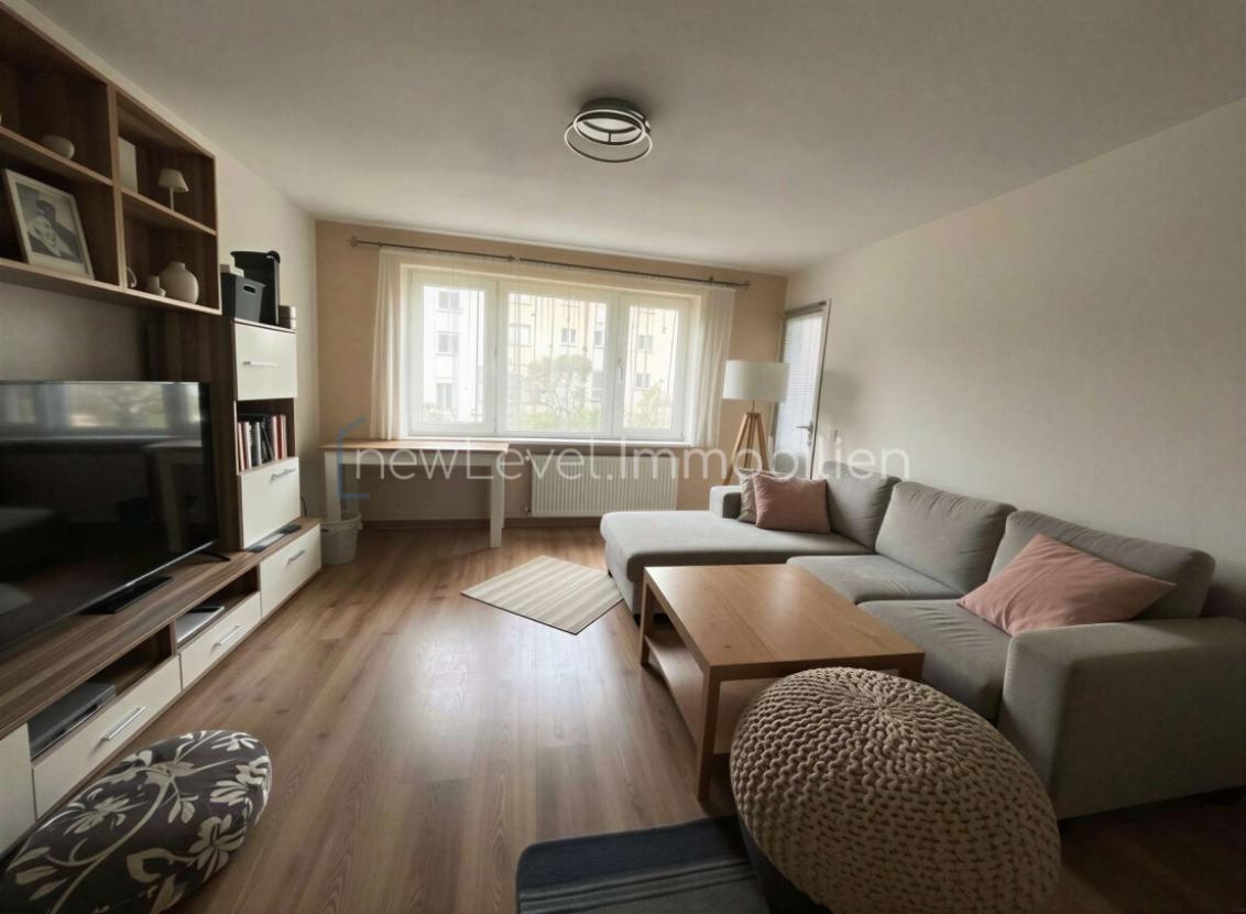 Wohnzimmer - (KI-opt.)