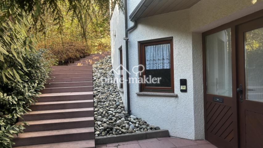 Aufgang zum oberen Eingang