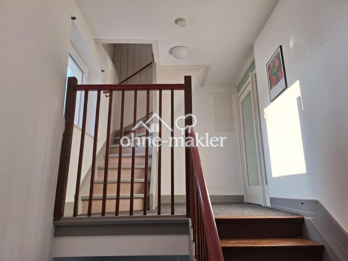 Treppenhaus mit Eingang