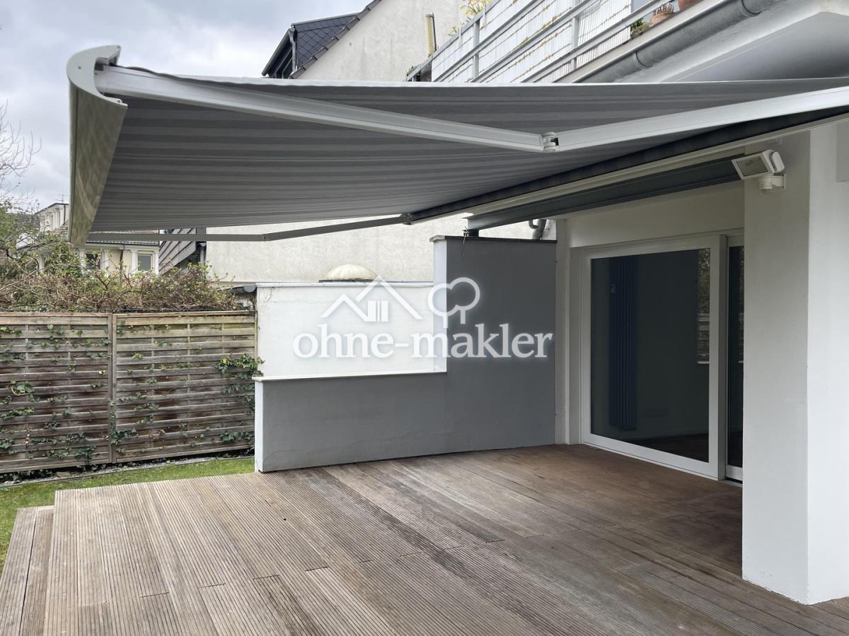 Terrasse mit Markise