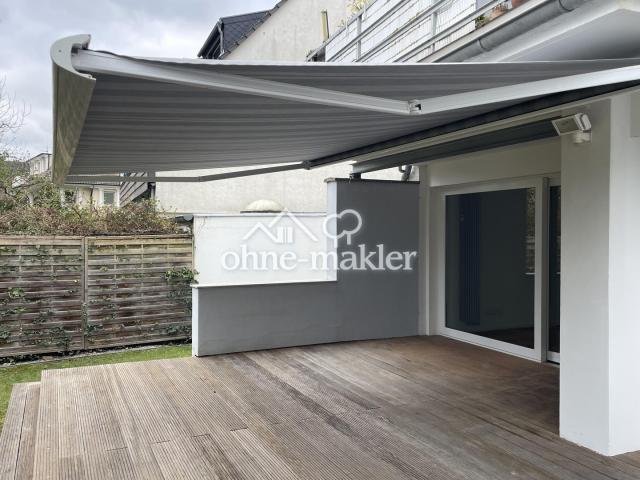 Terrasse mit Markise