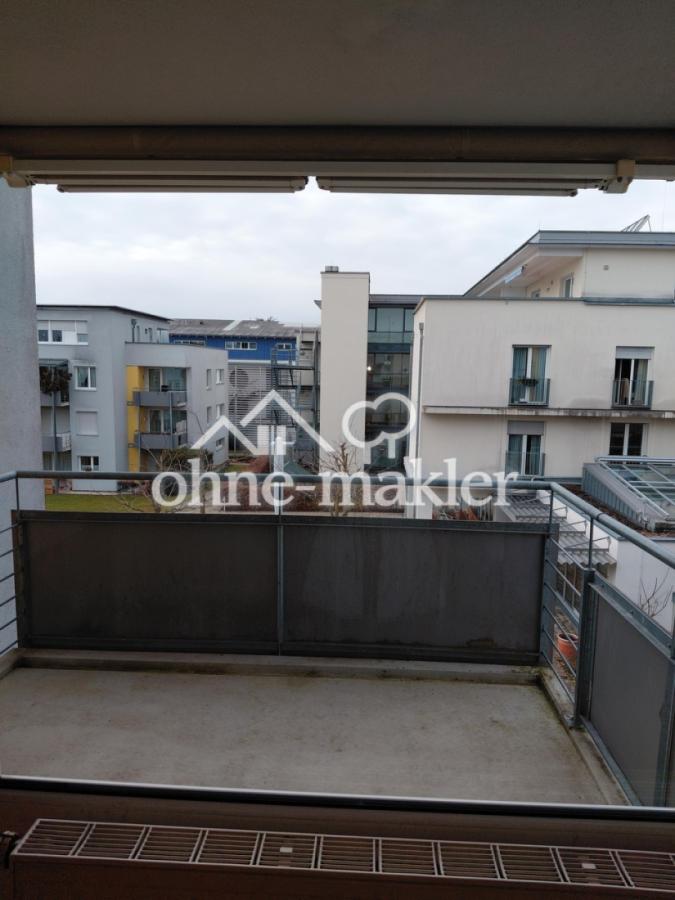 Blick von Balkon auf Pflegehei