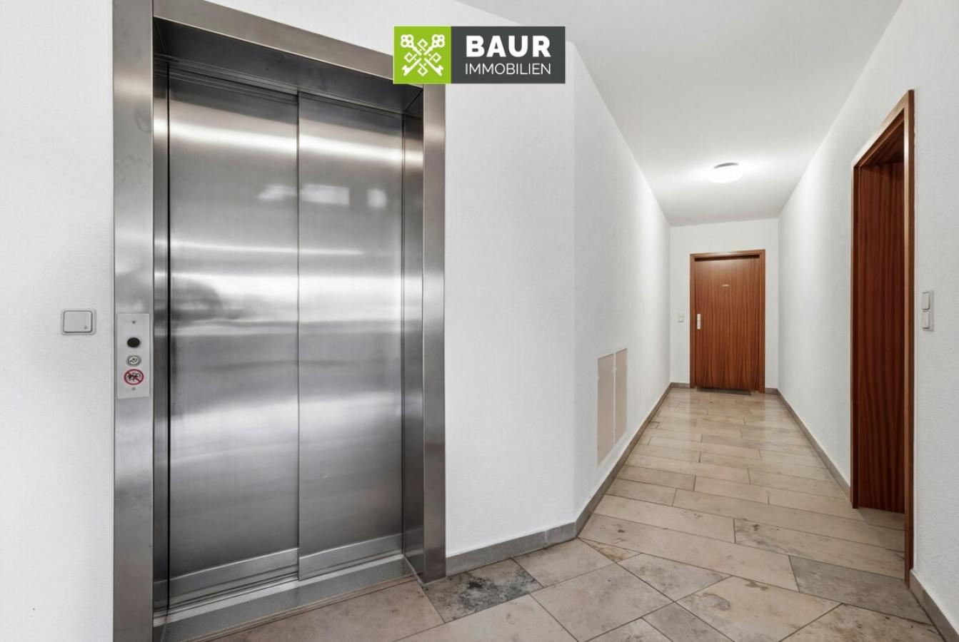 Aufzug Wohnungstüre 