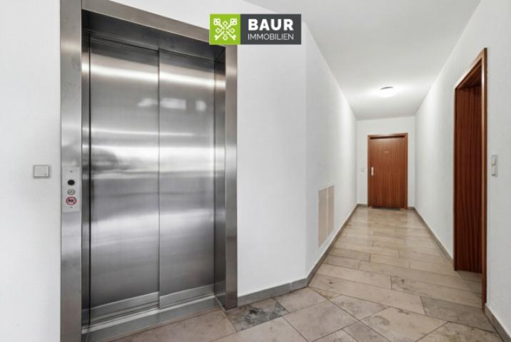 Aufzug Wohnungstüre 