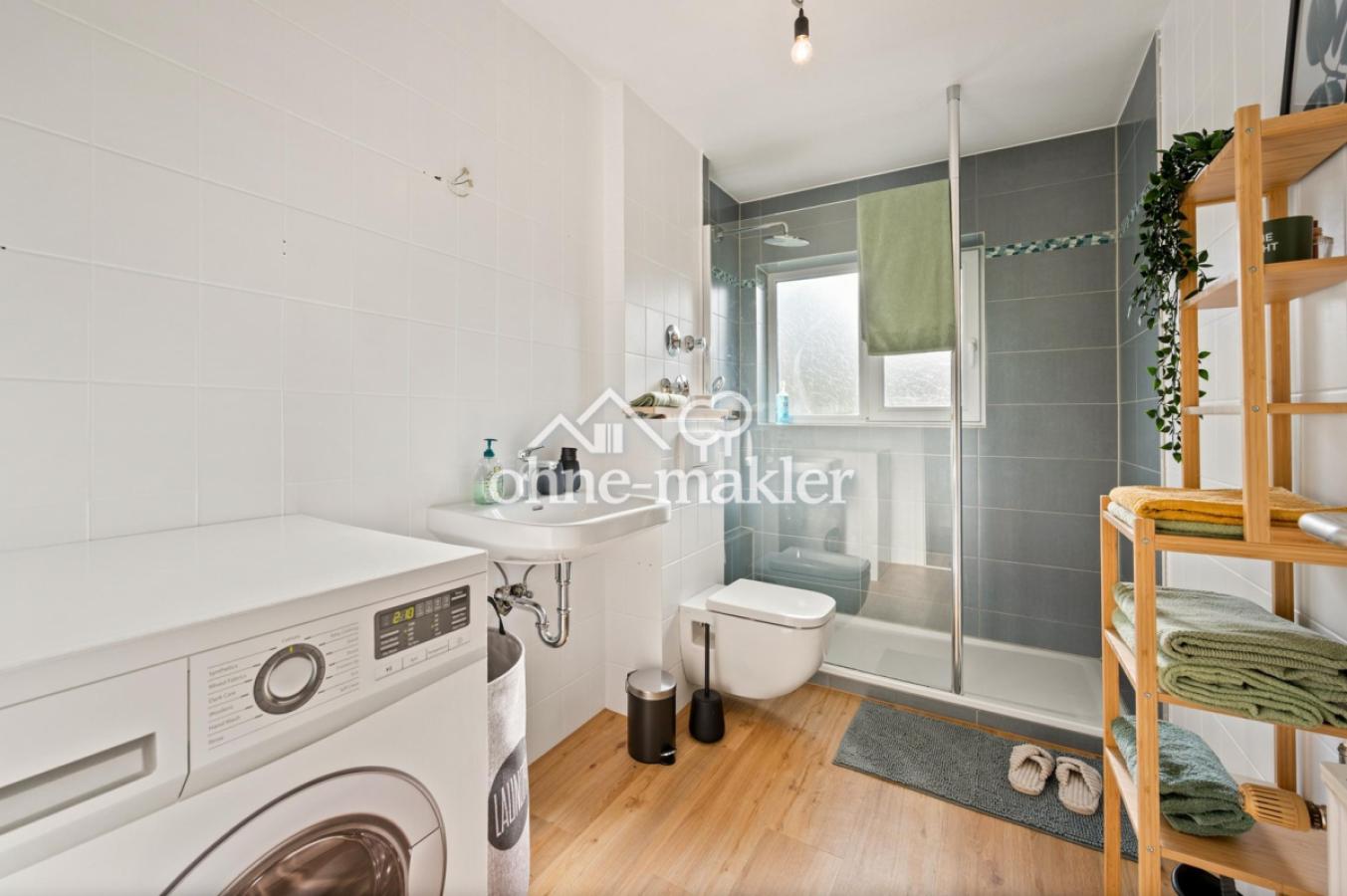 Badezimmer mit WM-Anschluss