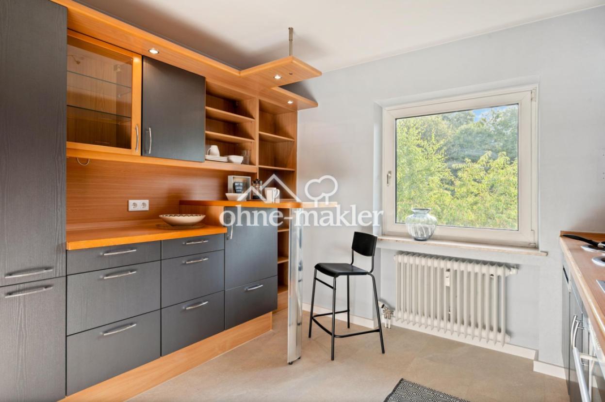 Küche mit Sitzbereich