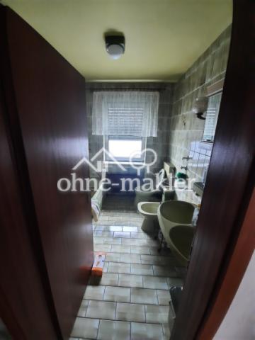 Dusch Wannen Bad 1.OG