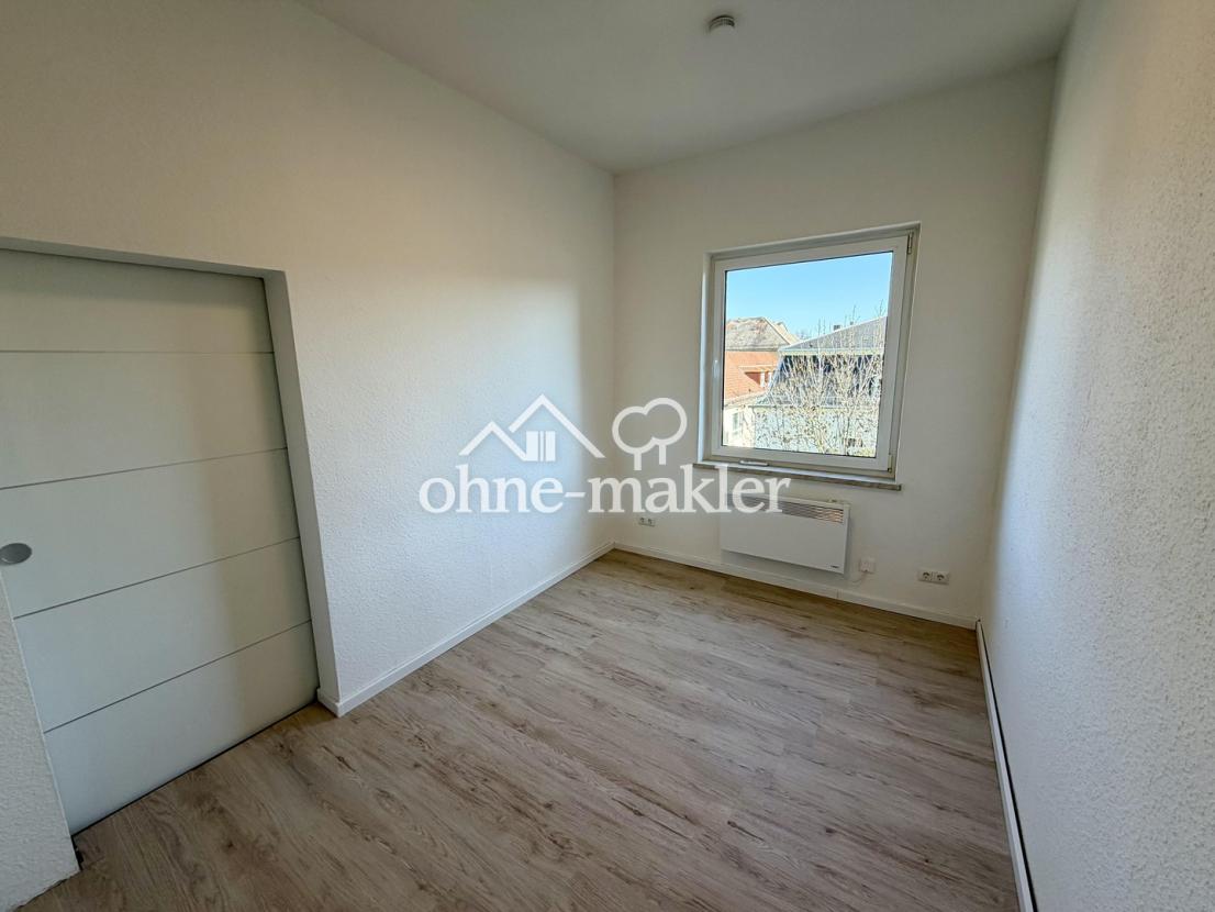 Schlafzimmer mit Ankleide