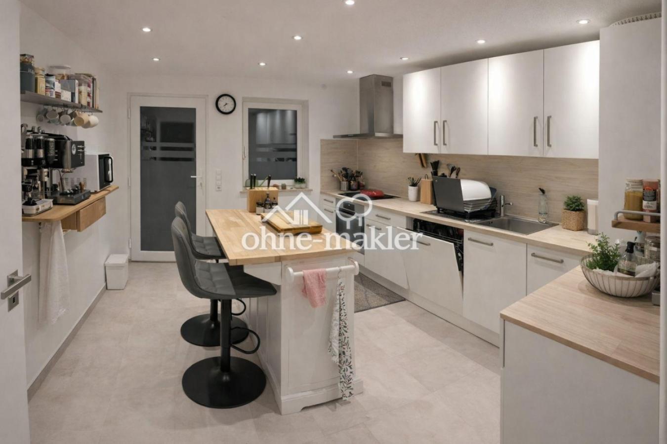 Küche mit Einbauküche