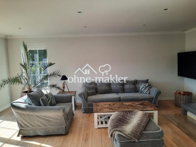 Wohnzimmer mit Kamin