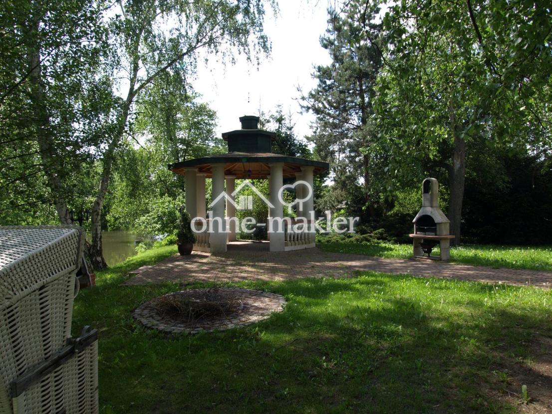 Pavillon, Grill-Feuerplatz